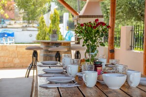 Terrace/patio - Nautilus Villa with private pool (Hersonissos)