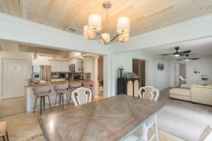 Dining - Private Brandon Oasis Family home w/ Full outdoor kitchen & Bar+ Game room
(Brandon)