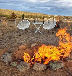 BBQ/picnic area - Saje Farm by Your Innkeeper Mudgee (Cooks Gap)