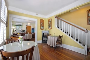 Smart TV - Hemingway House Bed and Breakfast (St. Augustine)