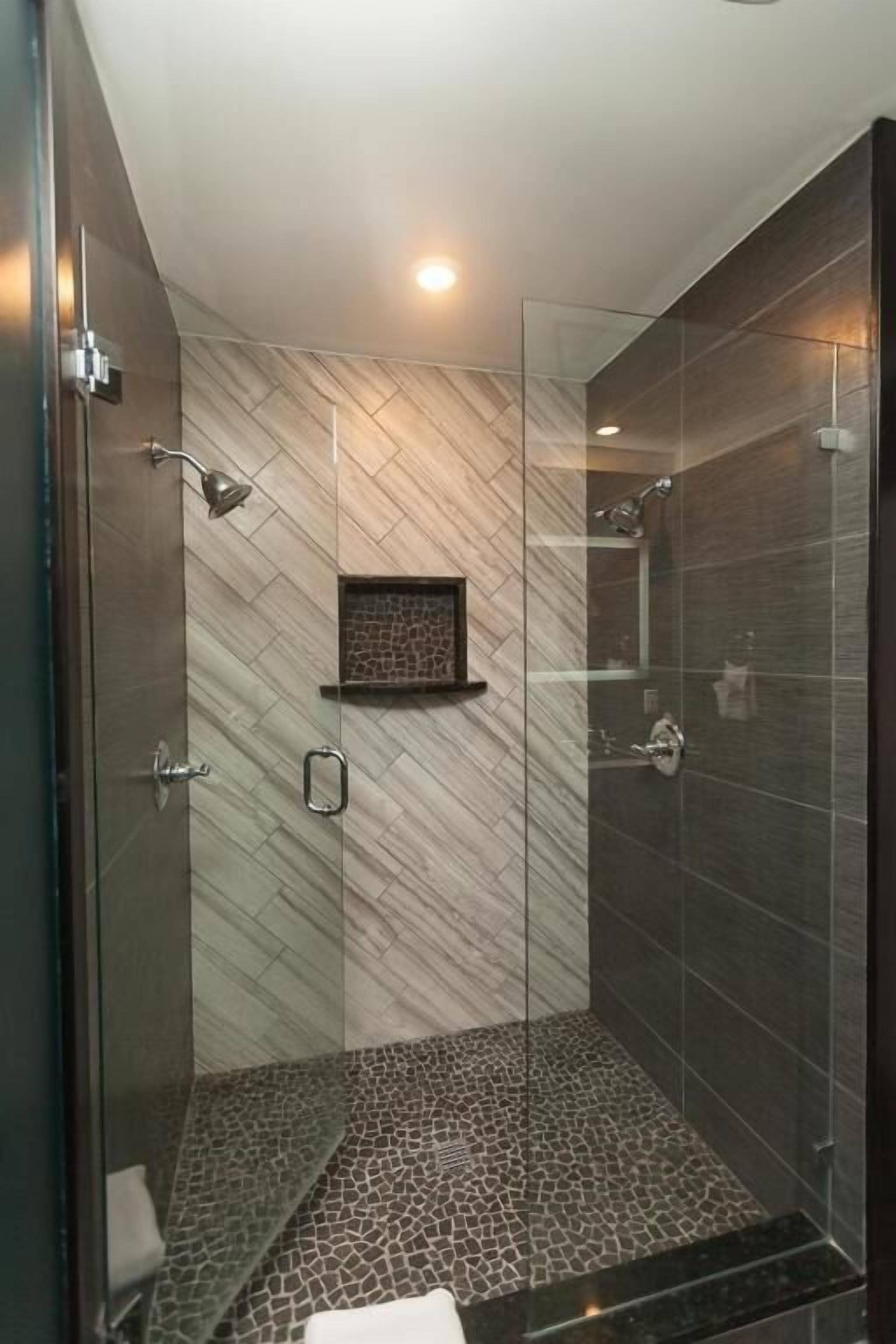 免費盥洗用品、吹風機、毛巾、肥皂