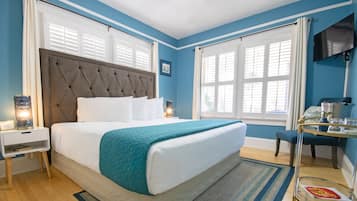 Standard Studio, 1 Queen Bed | Premium bedding, blackout drapes, soundproofing, iron/ironing board