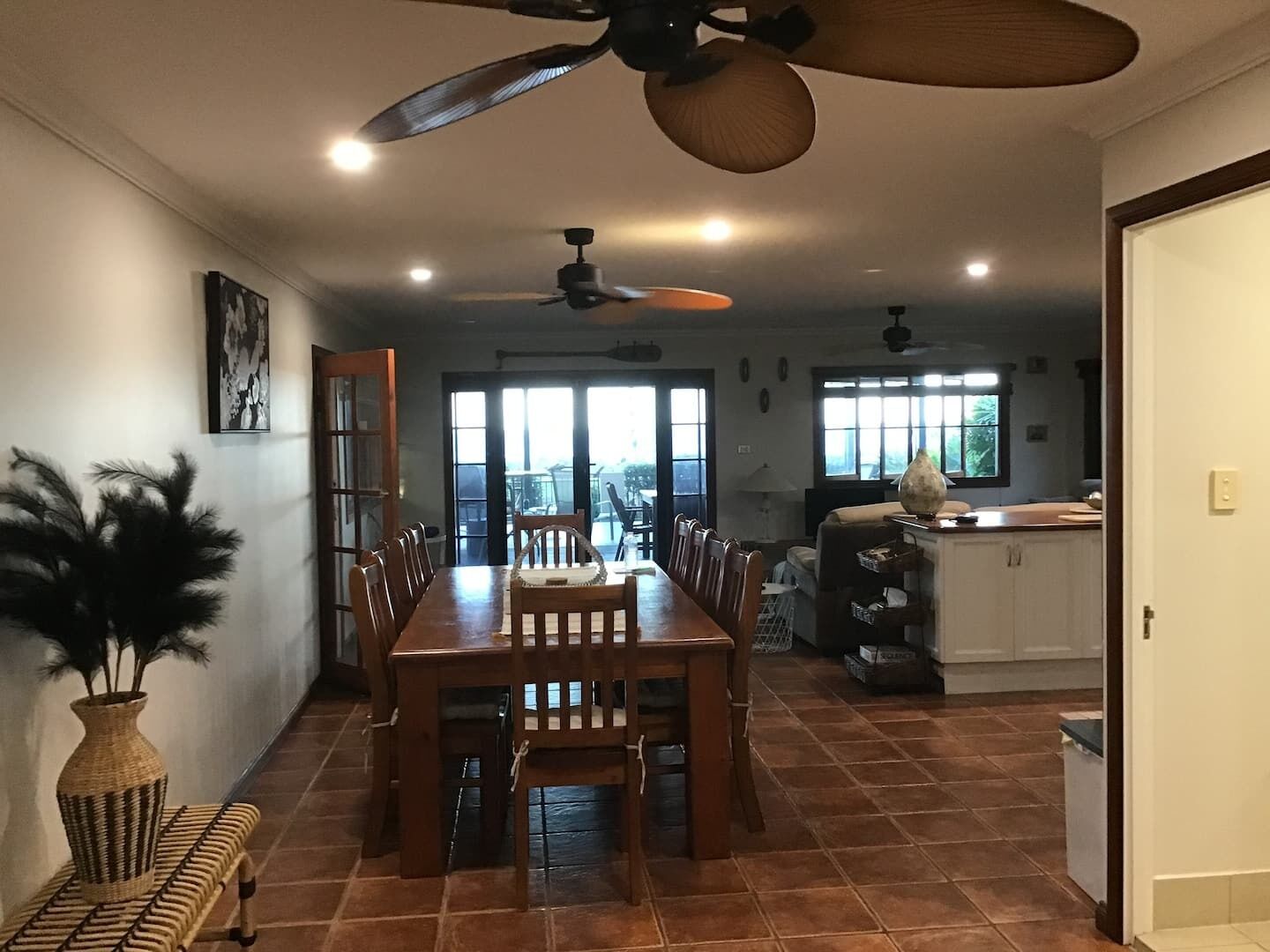  Bella Ohana Ocean views over the coral sea relax in the spa on sunset — image 20