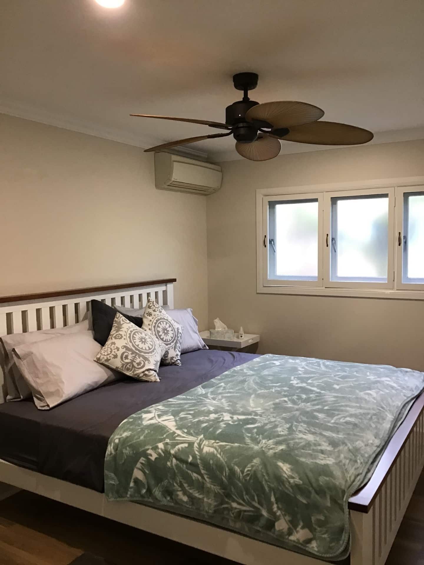  Bella Ohana Ocean views over the coral sea relax in the spa on sunset — image 25