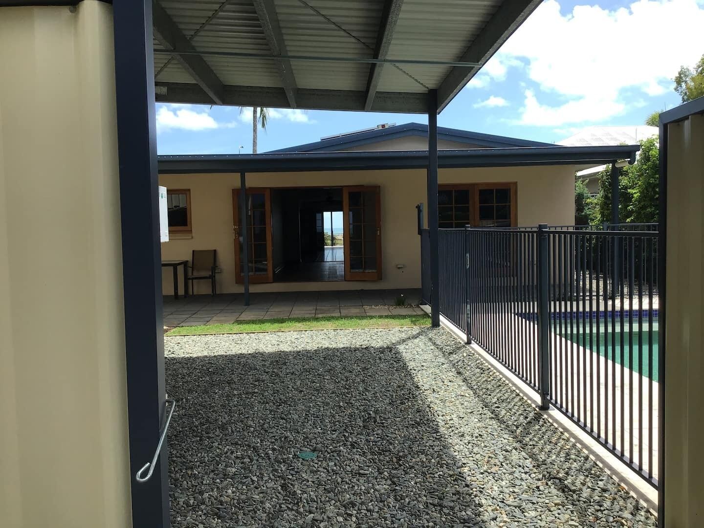  Bella Ohana Ocean views over the coral sea relax in the spa on sunset — image 9