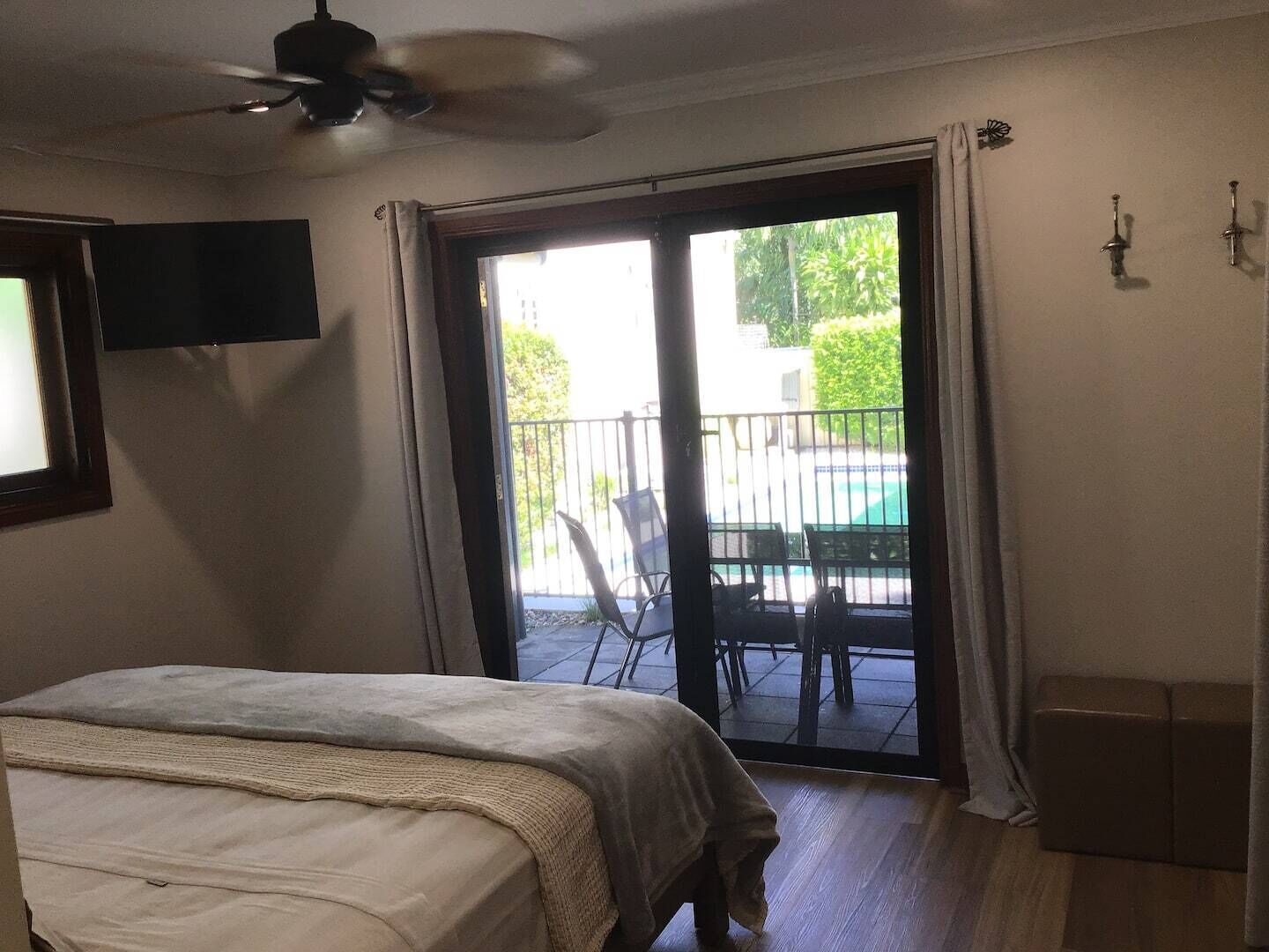  Bella Ohana Ocean views over the coral sea relax in the spa on sunset — image 23