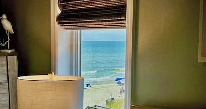 15% off remaining summer dates!!OCEANFRONT 2 BD, 2.5 BTH in SURFSIDE!