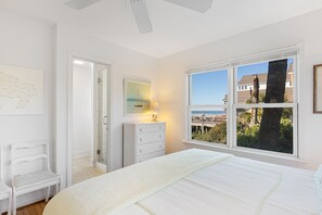 7 chambres, fer et planche à repasser, Wi-Fi, draps fournis