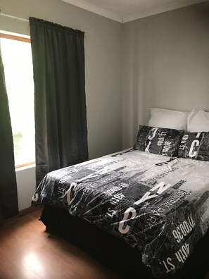 2 Schlafzimmer, Bügeleisen/Bügelbrett, WLAN, Bettwäsche