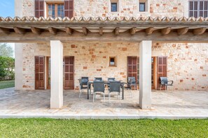 Restauration en plein air