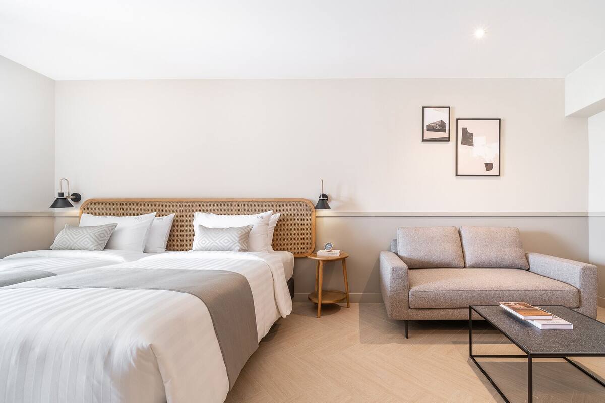 1 bedroom, in-room safe, desk, blackout curtains
