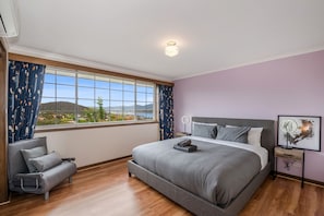 5 chambres, fer et planche à repasser, Wi-Fi, literie fournie