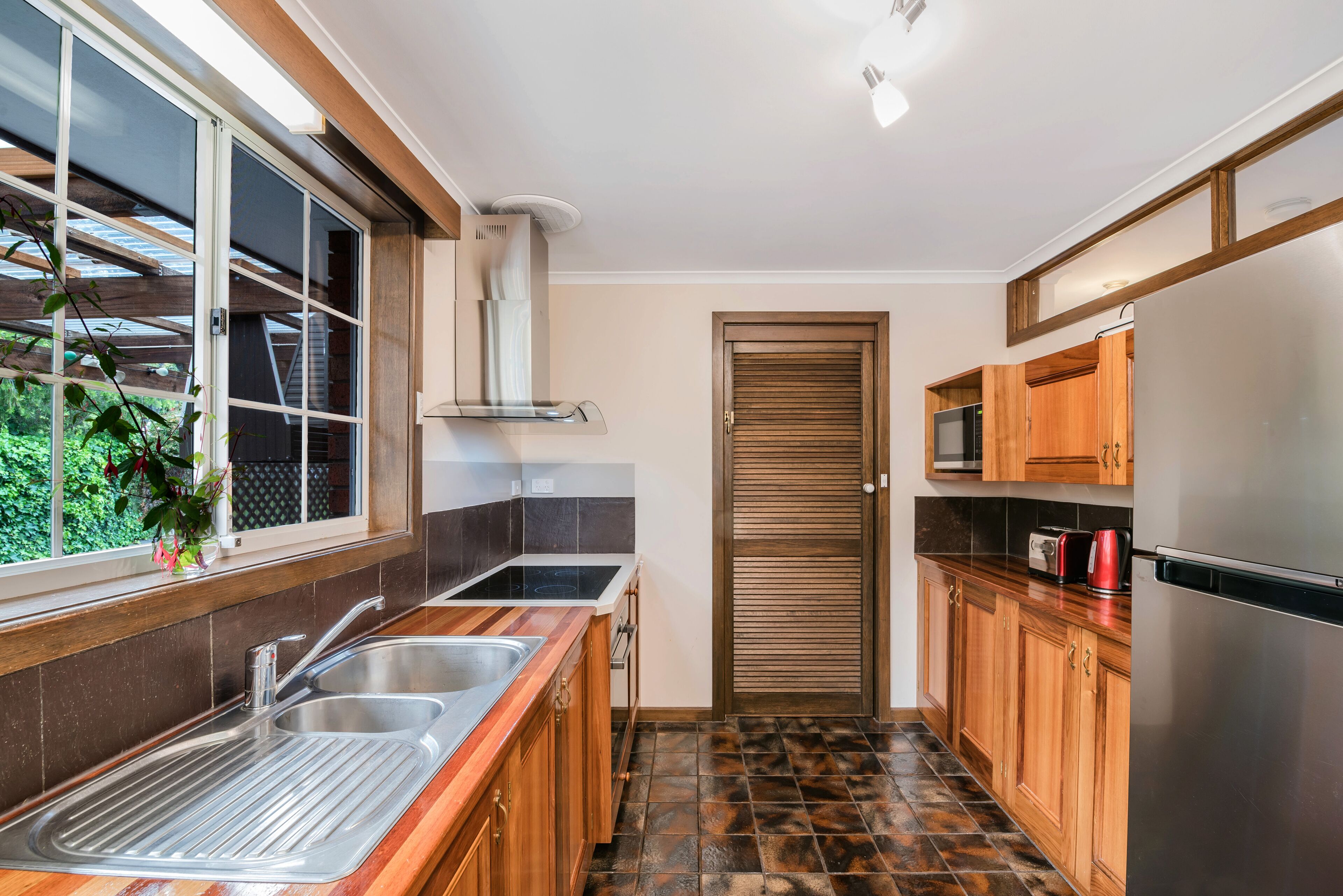 Water/Bridge view; FAMILY is what this house is all about; 10 mins drive to city — image 16