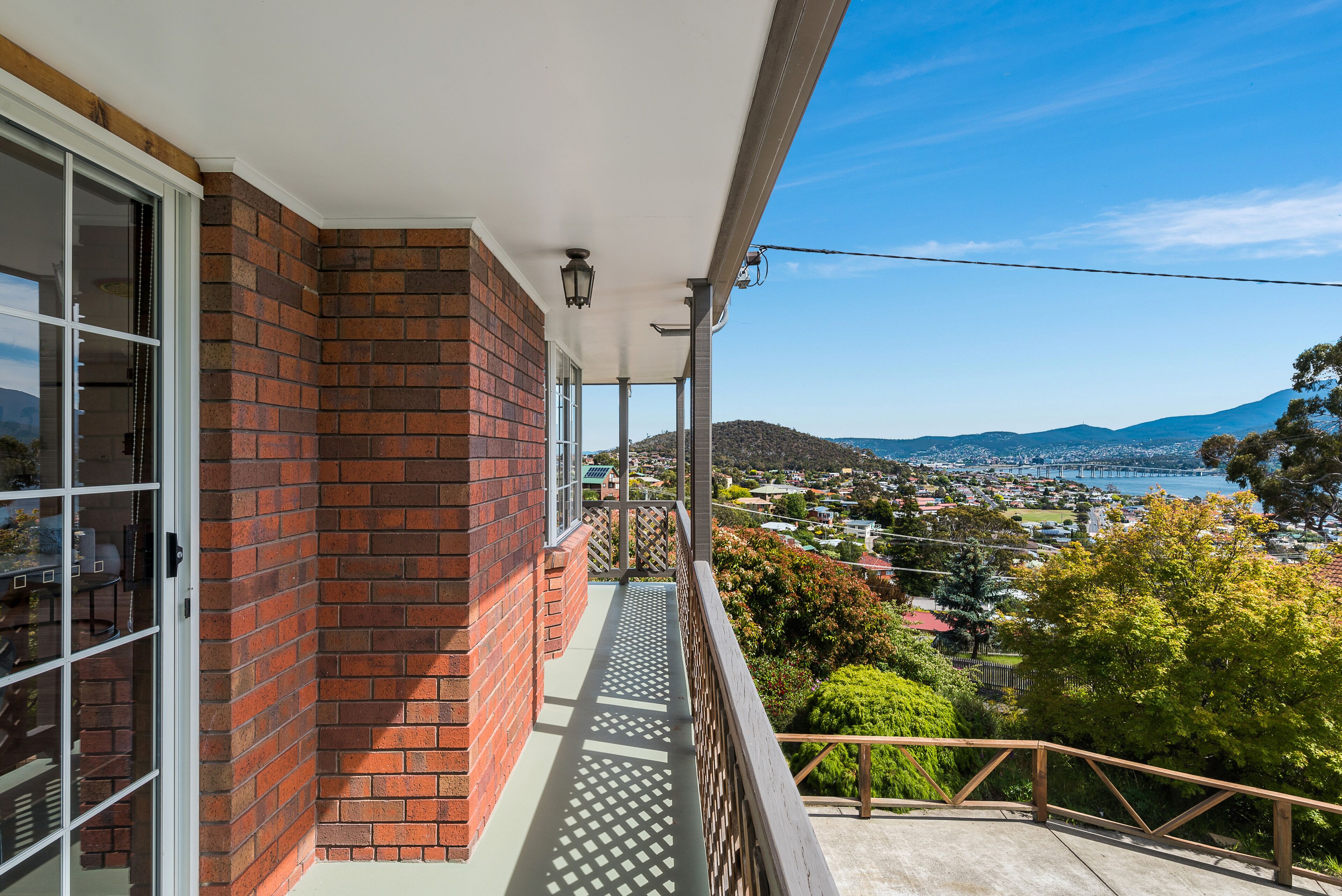 Water/Bridge view; FAMILY is what this house is all about; 10 mins drive to city — image 19