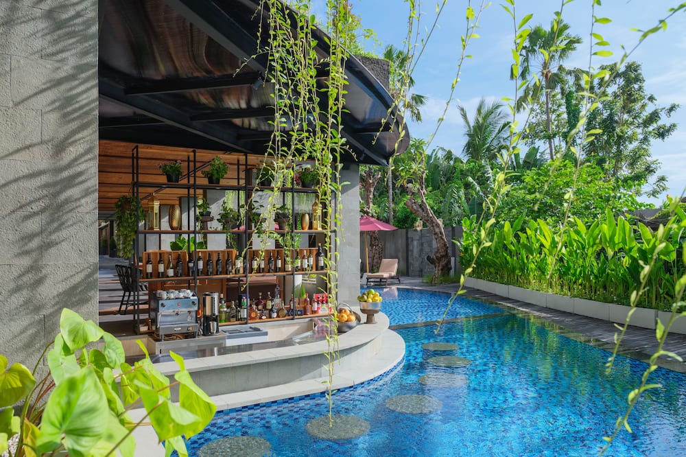 Kayumas Seminyak Resort