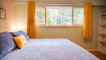 3 Schlafzimmer, Schreibtisch, Bügeleisen/Bügelbrett, kostenloses WLAN