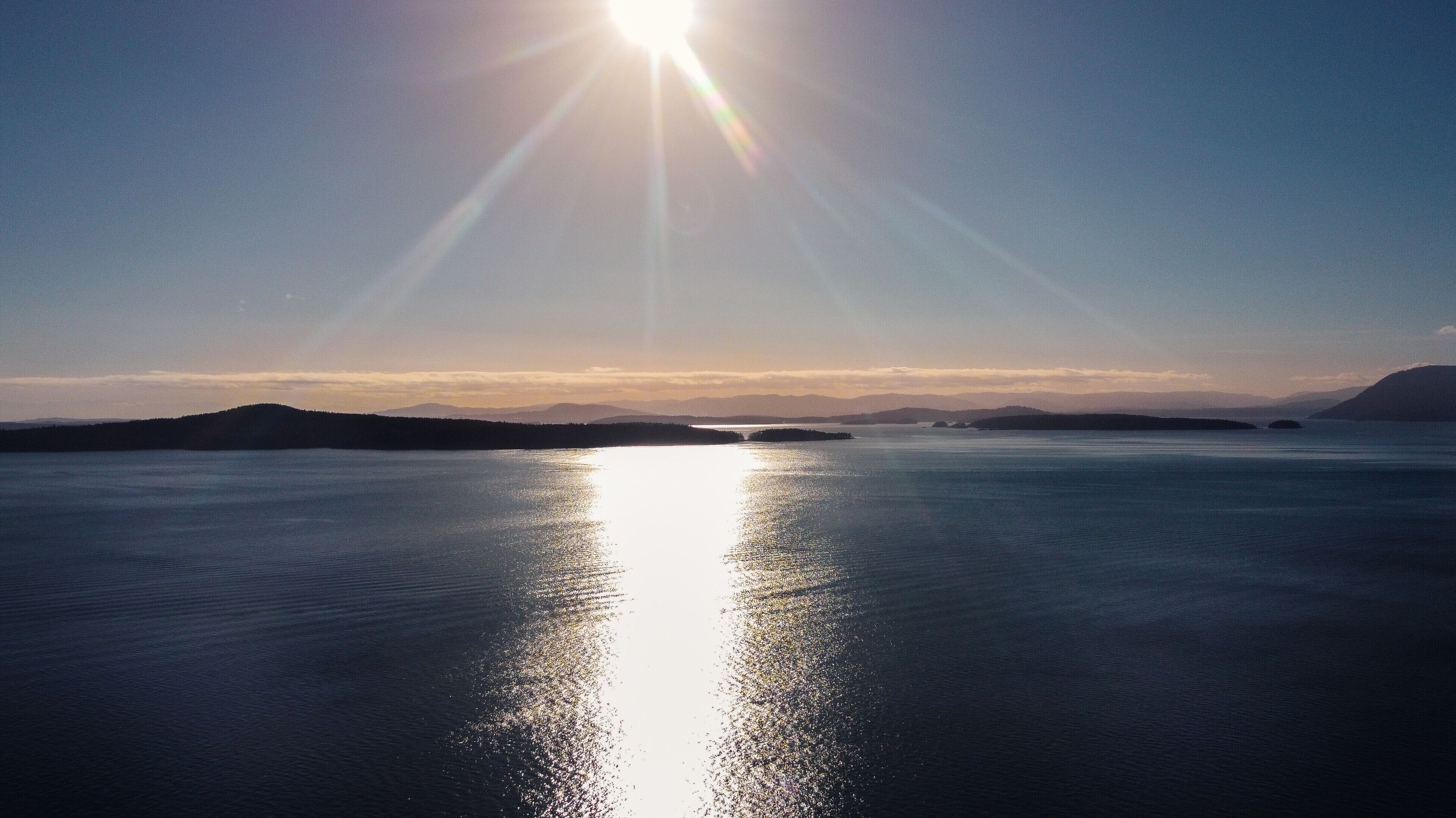 In Strandnähe, Liegestühle, Strandtücher