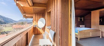 Family-Friendly Vacation Home "Löweneck" with Garden & Wi-Fi