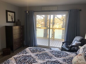 4 bedrooms, iron/ironing board, travel cot, free WiFi