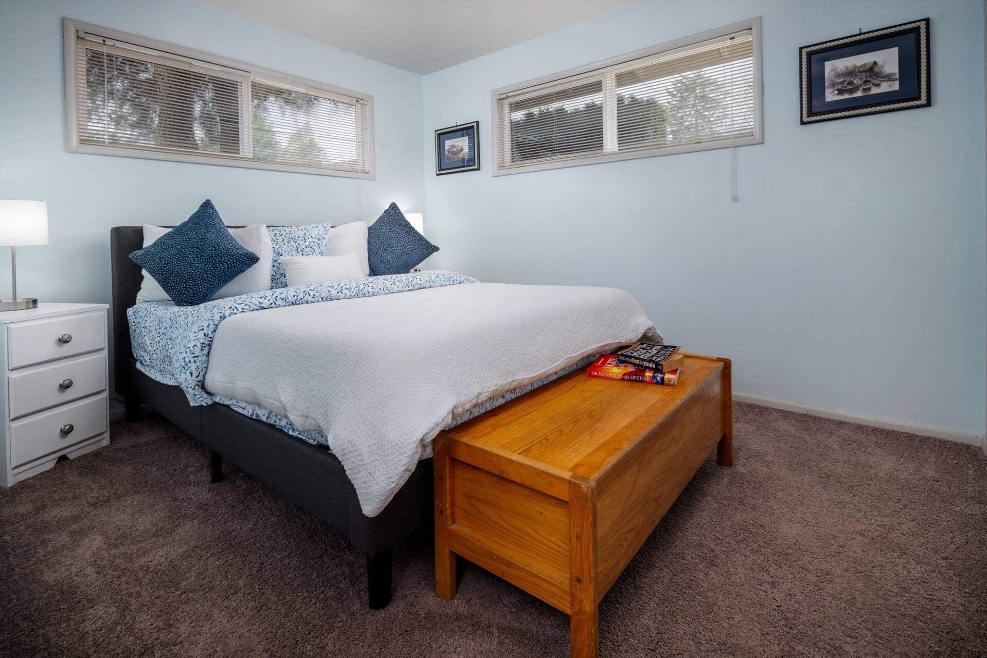 2 habitaciones, tabla de planchar con plancha y wifi gratis 