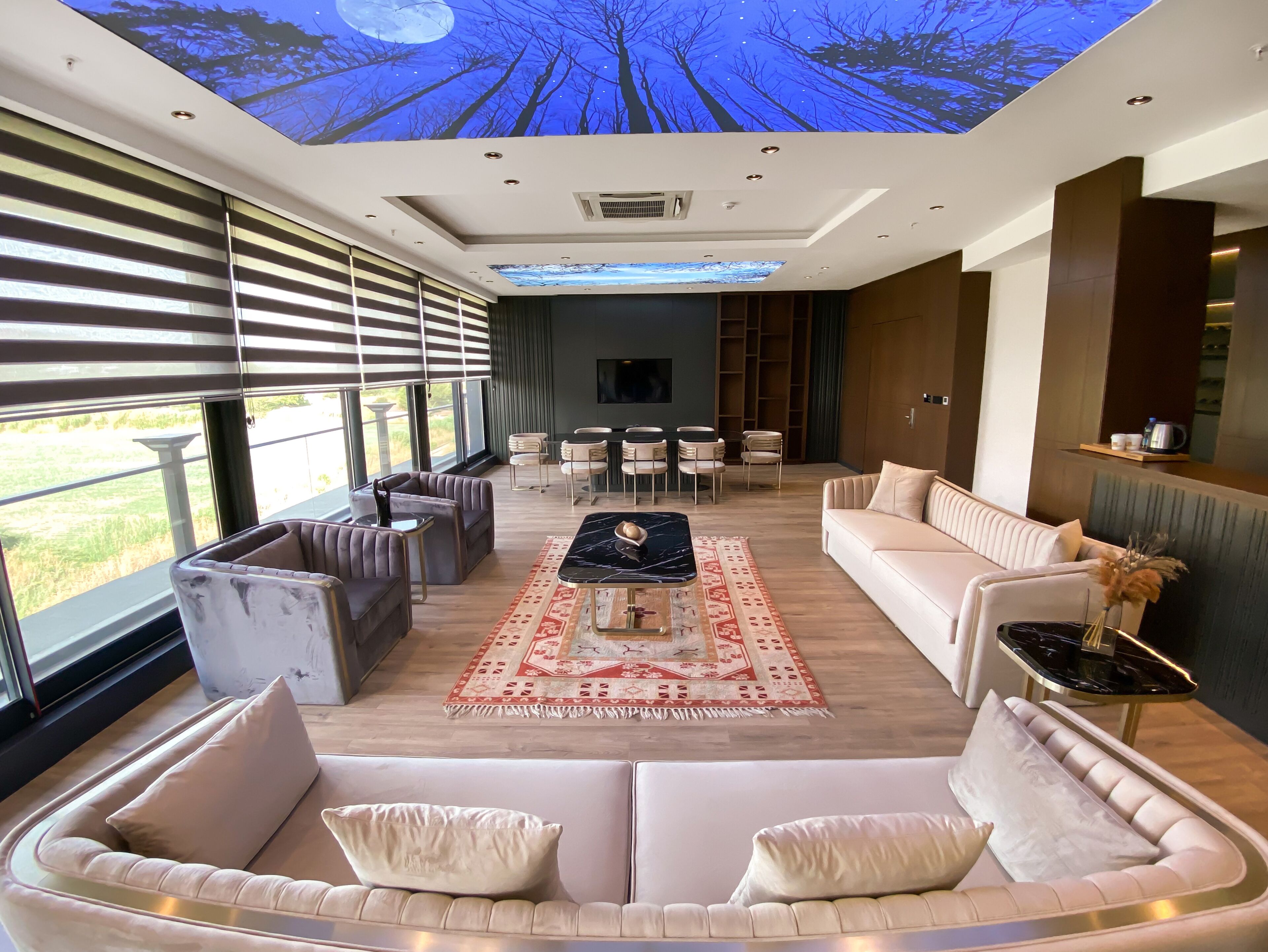 presidential room | 1 bedroom, hypo-allergenic bedding, minibar, in-room safe