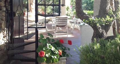 Villa "Bella Vista" with Sea View, Garden & Wi-Fi