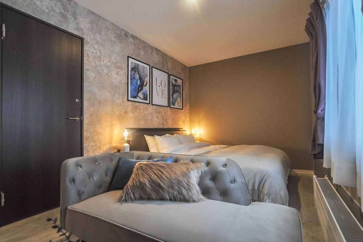 Comfort Double Room | Free WiFi, bed sheets