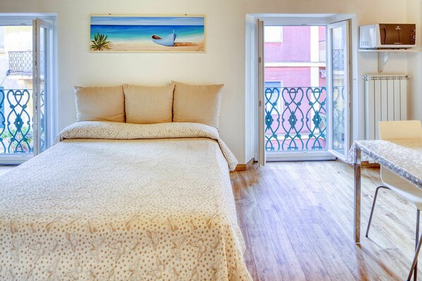 1 bedroom, iron/ironing board, free WiFi