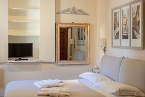 1 bedroom, iron/ironing board, free WiFi