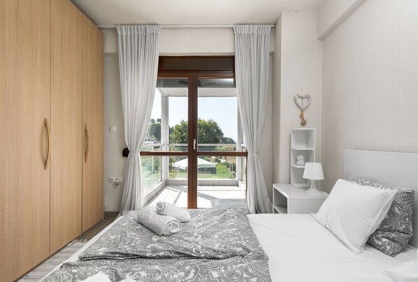 4 Schlafzimmer, Bügeleisen/Bügelbrett, Reisekinderbett, WLAN