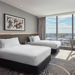 Superior Twin Room | Premium bedding, pillowtop beds, in-room safe, desk - PARKROYAL Monash Melbourne (Clayton)