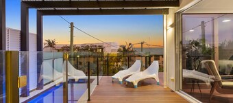Sea Bliss- 3Bed home with ocean views