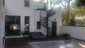 Enceinte de lâhĂ©bergement