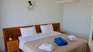 Standard Studio, Sea View | Free WiFi, bed sheets