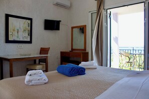 Standard Studio, Sea View | Wi-fi percuma, cadar katil