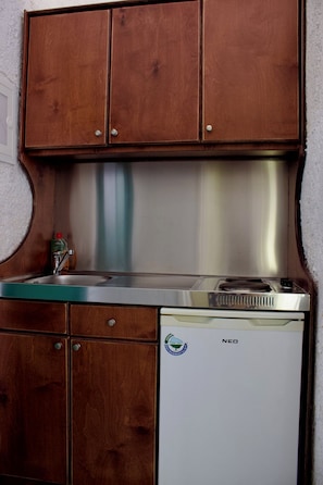 Standard Studio, Sea View | Dapur kecil peribadi | Peti sejuk mini, dapur, cerek elektrik, pembakar roti