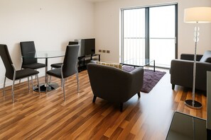 Standard Apartment | Living area - Still Life King's Cross (London)