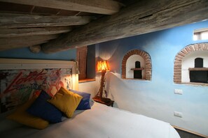 10 chambres, fer et planche à repasser, Wi-Fi, draps fournis