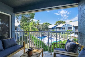 Property grounds - 280D - Boca Retreat w/ Pool, Parking, Near Evert Tennis & Shops (Boca Raton)