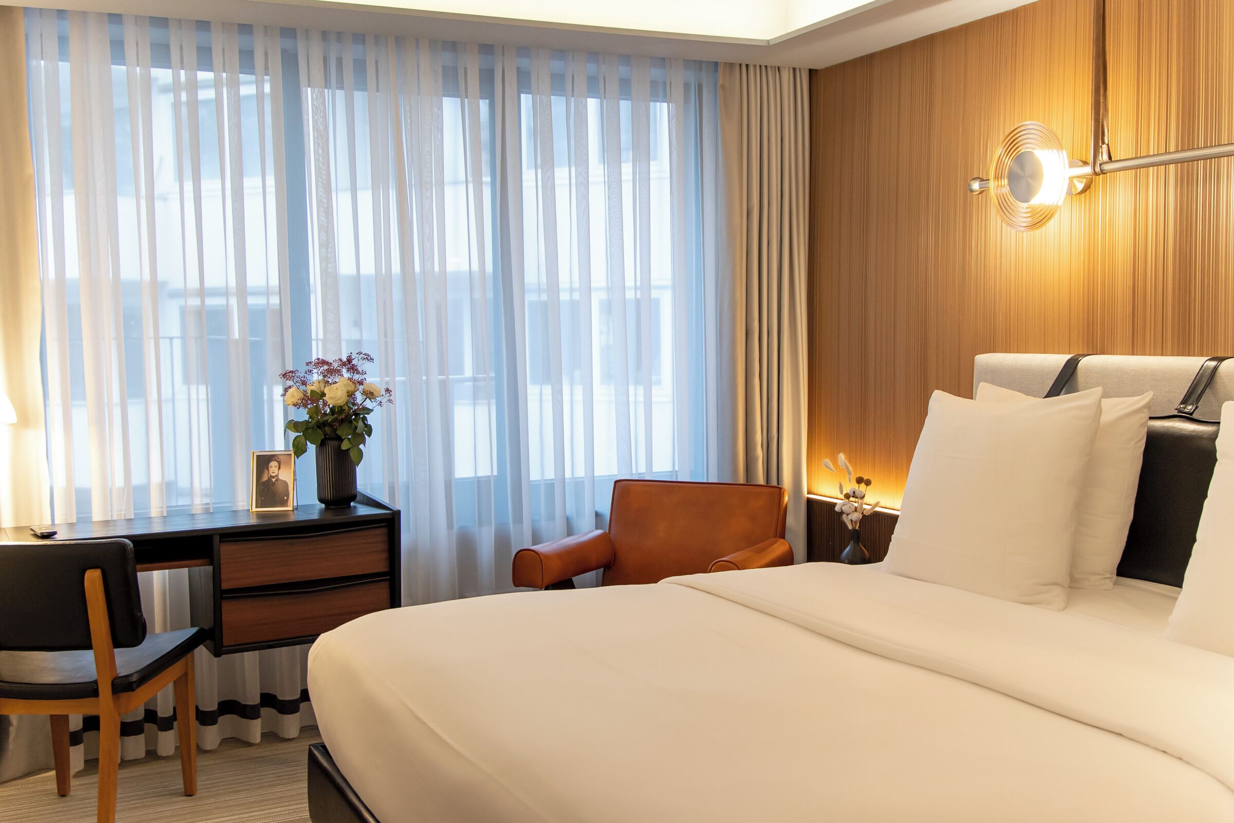 슈피리어룸, 더블침대 1개 | 저자극성 침구, 미니바, 각각 다른 스타일의 인테리어, 각각 다르게 가구 비치