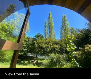 المنشأة م ن الداخل