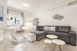 Smart-TV, DVD-Player, Bücher