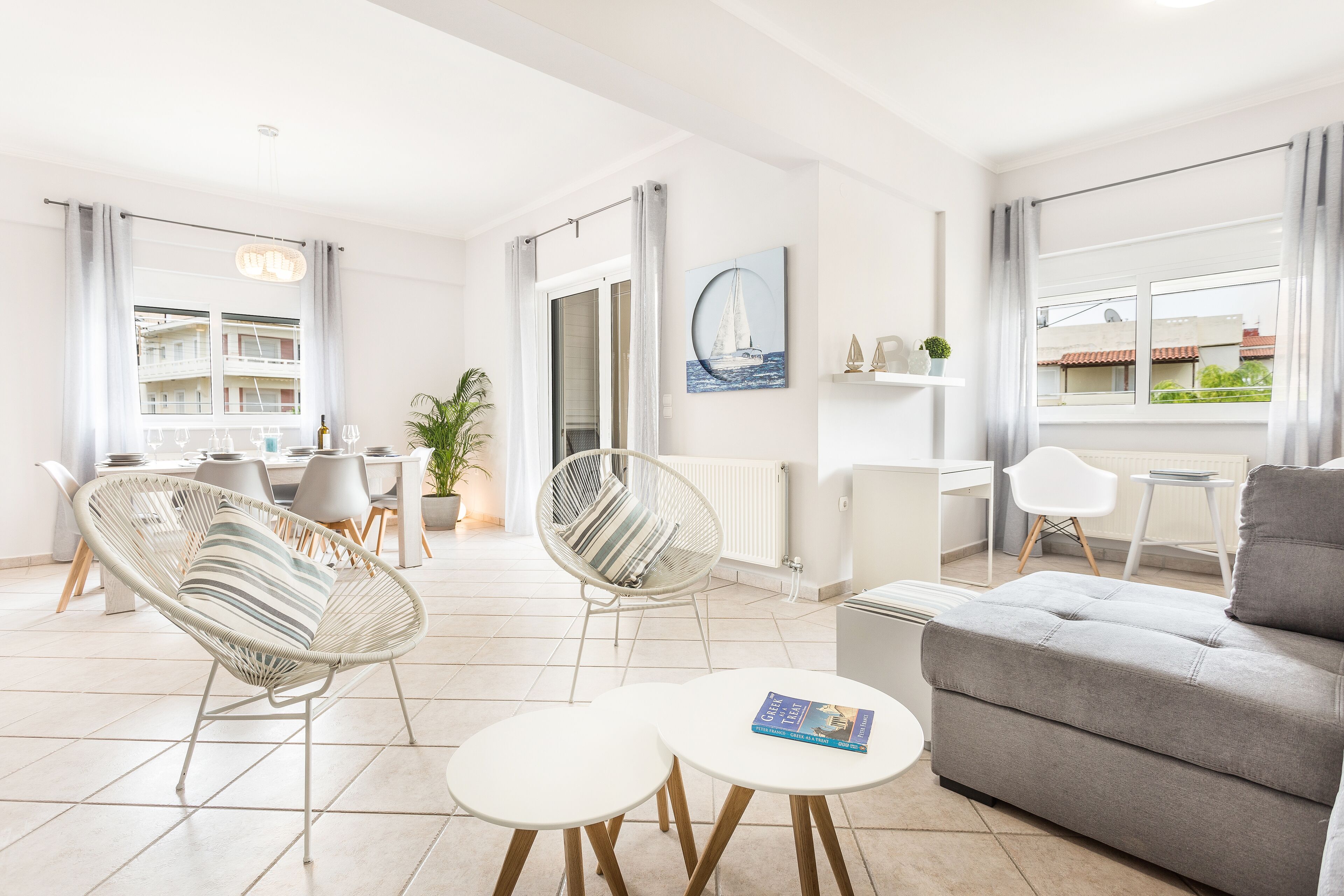 Smart TV, DVD player, books