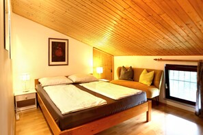 1 bedroom, in-room safe, WiFi, bed sheets