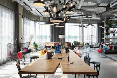 Moxy Cologne-Bonn Airport