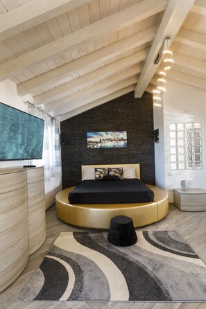 5 bedrooms, in-room safe, iron/ironing board, free WiFi - Villa Sardinialfonso 2- private pool and sea view over the Gulf of Cagliari (Sardegna)