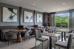 Gratis kontinental frukost varje dag 