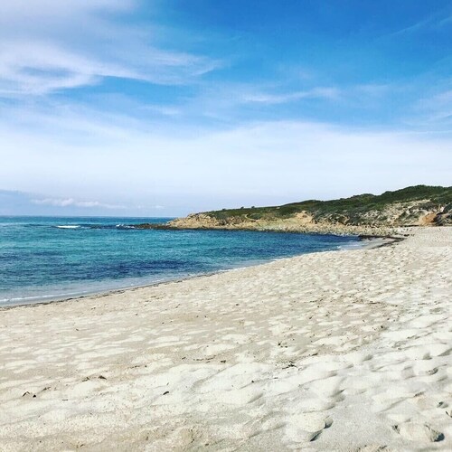 Air-conditioned villa - sea view - heated pool - 15-minute walk to the beach