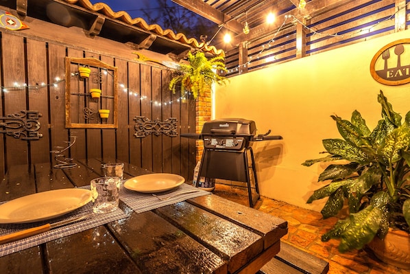 Outdoor dining