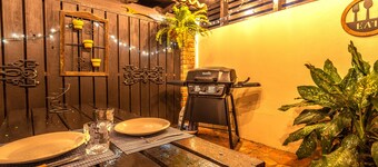 Apartment with Charming Patio+ BBQ Near Beach! FREE Util's